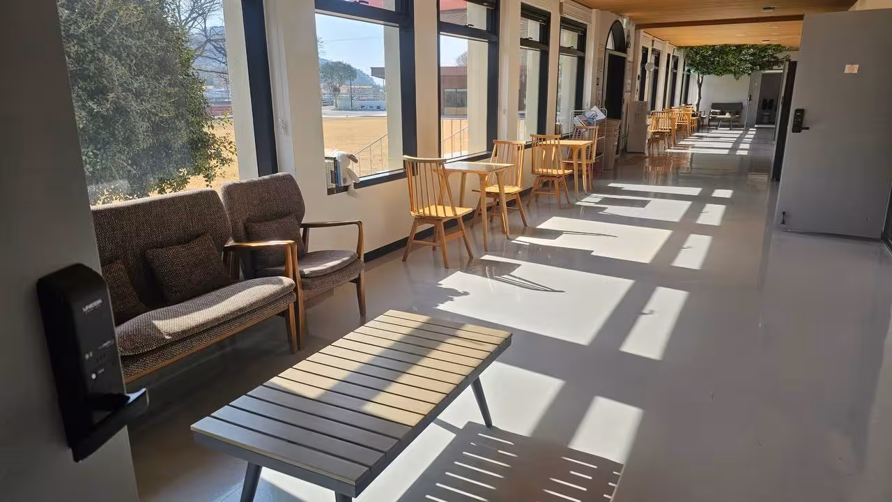 SeoulShare hallway